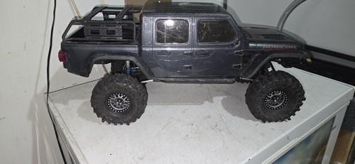 Axial scx10 iii jeep - axial,