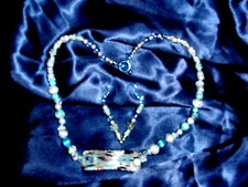 Necklace and earring set in