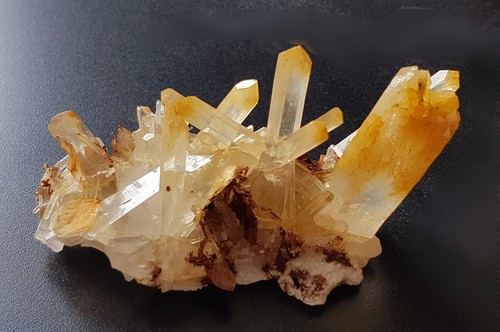 87g rare quartz mango - quartz,