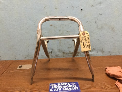 Front bumper grab bar - front,