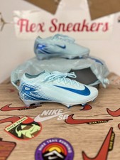 Chaussures de football basses