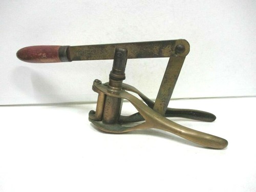 Ancienne bouchonneuse sanbri - bouchonneuse,