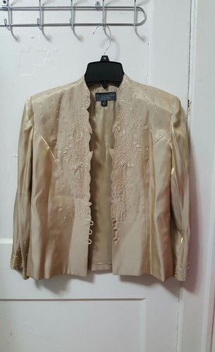 Women collections by - women's, km