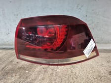 Feu arriere principal droit