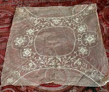 Linge ancien: beau col écru