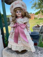 POUPEE MUNDIA LES ROMANTIQUES - FAUSTINE DE 40 CM