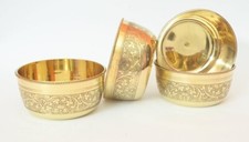 Magnifiquement Embossé