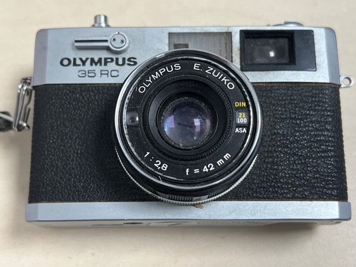 Olympus 35mm film camera - rc,