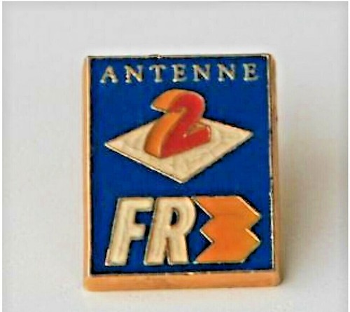 Ancien pin collector média - ancien,