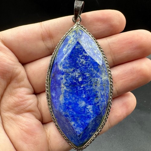 Très beau pendentif - en, pierre