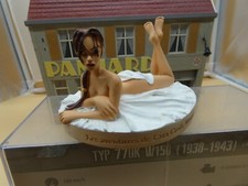 FIGURINE COLLECTION LARA CROFT