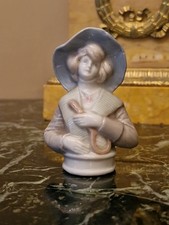 Demi figurine En porcelaine Représentant Un Buste De Femme