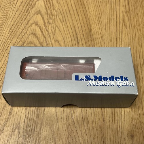 Models 300 15 set - ls, ho