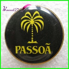 Pin's Boisson Alcool Le PASSOA avec un Palmier #1172