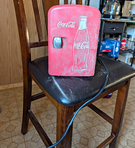 Coca cola portable mini - mini, fridge