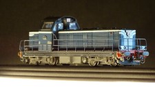 JOUEF  .  locomotive Diesel BB