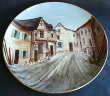 Assiette murale faïence décor vieille rue – Salies-de-Béarn (64) – Ref 946