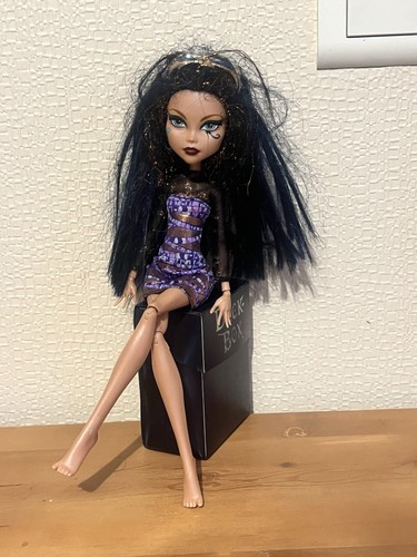 Poupée monster high - monster, cleo