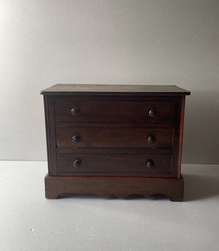 Petite commode acajou - petite,