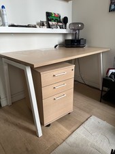 Bureau professionnel haut de