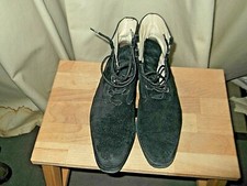 ACCESSOIRE  Boots en daim noir