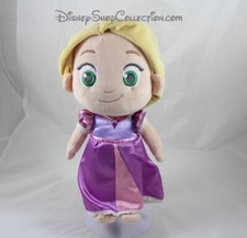 Poupée peluche Raiponce DISNEY STORE petite fille robe mauve 30 cm (F2949)