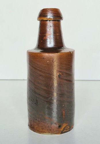 Ancienne petite bouteille - , ou