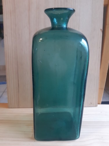 Rare bouteille carré - rare, ancienne