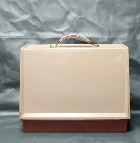Vtg all cast metal - singer, 328k