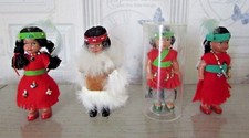 Lot de 4 Figurines Poupées