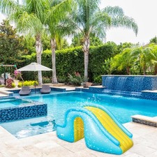 Toboggan Aquatique Gonflable