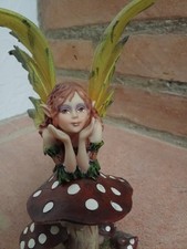 SUPERBE FIGURINE DECORATIVE