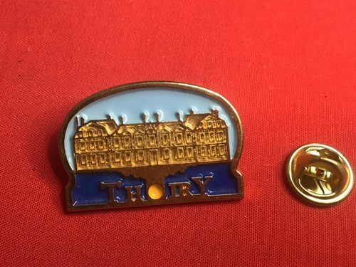 Pins thoiry signe chateau - pins,