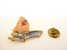 PIN'S PINS PIN BADGE -