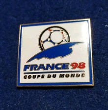 RARE  pins sport foot football