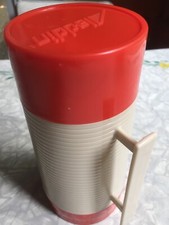 VINTAGE ALADDIN'S HY-LO THERMOS BOTTLE 10 Ounce Wide Mouth Red/Beige WM1020P