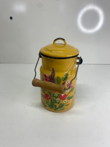 Petit pot lait - à, émaillé