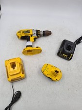 Lot De 4 Outils DeWalt : Perceuse DC925, 2 Chargeurs, Batterie, Utilisé