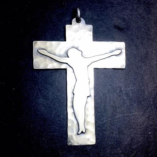 Christ sur croix métal - sur,