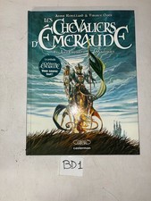 livre les chevaliers d'emeraude tome 1: le feu dans le ciel anne rebillard