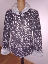 Veste Velours Ras Col Fourrure Marron Imprimé Gris Et Blanc