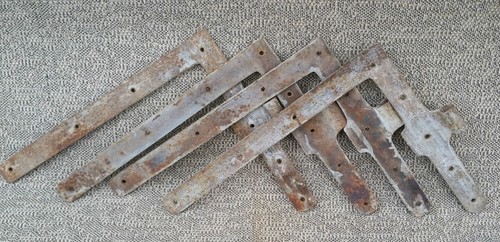 Anciennes charniéres pour