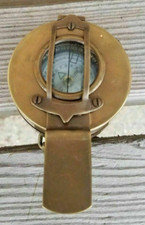 Ancienne boussole militaire