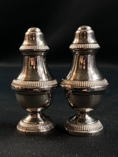 Salière poivrière en métal