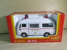 251X Tomica Dandy 12 Japon Nissan Caravan Ambulance Blanc 1:43 Neuf + Boite Tomy