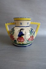 Vase à anses HB Quimper à décor breton