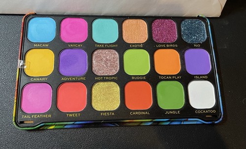 Revolution eyeshadow palette