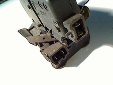 Serrure arriere droit RENAULT