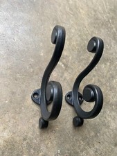 Lot de 2 porte manteaux mural en fonte 