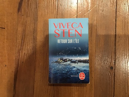 Livre retour sur île - retour,